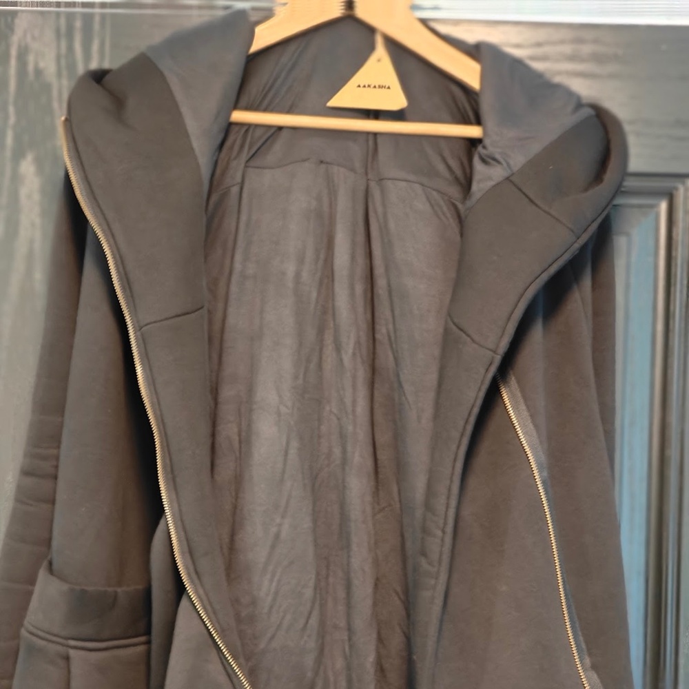 Coat Warm Lined Asymmetric Extravagant Black Hooded /Quilted Lined Cotton